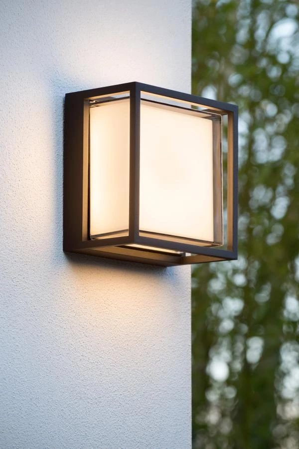 Lucide SINGA LED - Wall light Indoor/Outdoor - LED - 1x9,6W 3000K - IP54 - Black - ambiance 1